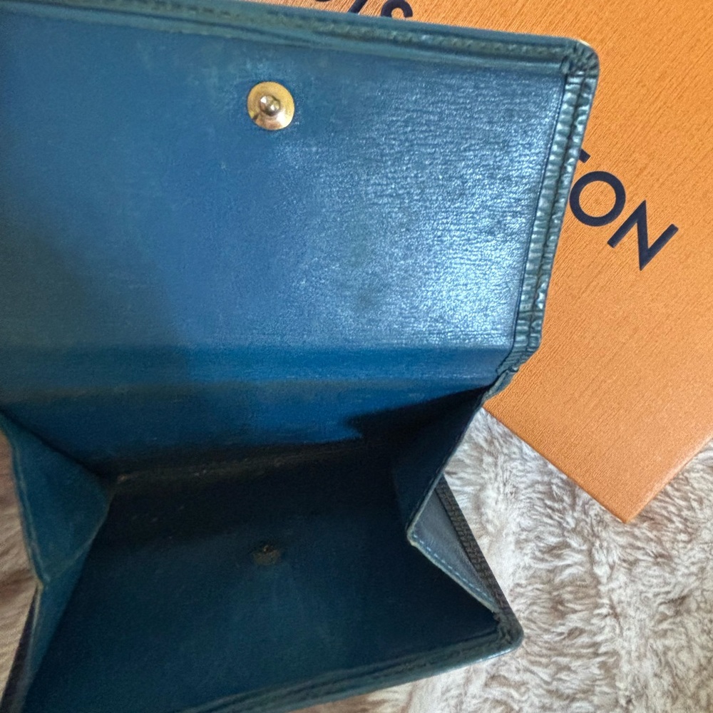 Louis Vuitton Teal Textured Wallet - Picture 3 of 5